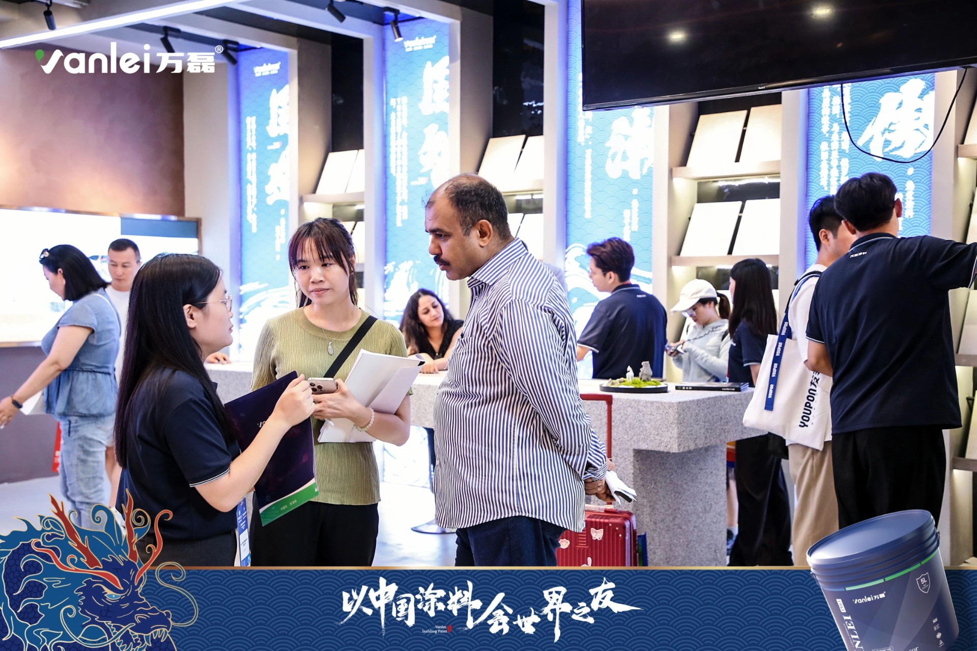 七年蟬聯(lián)展館人氣王！萬(wàn)磊涂料，以中國(guó)涂料，會(huì)世界之友